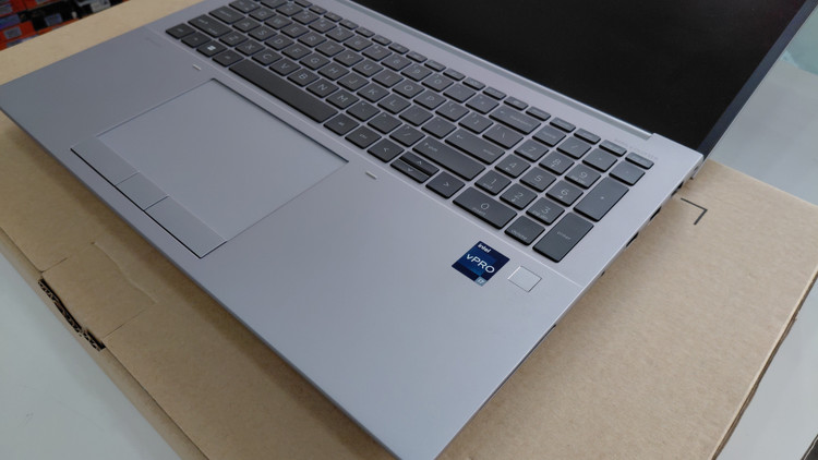 لپ تاپ اچ پی HP Zbook Fury G9 پردازنده Intel Core i7 HX نسل 12 | 16GB RAM | 512GB SSD | RTX 4GB VGA